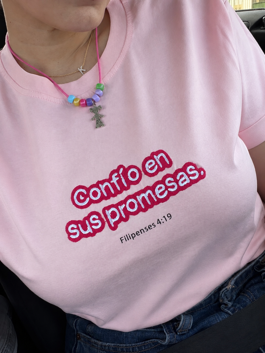 Camisa “confío en sus promesas” Bordada